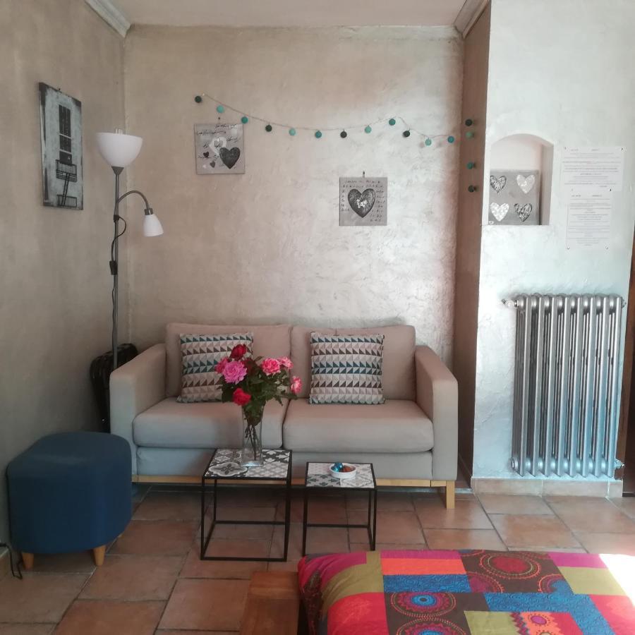 Appartements Dans Villa Privee Avec Piscine, Jardin, Parking Clos, Wifi, Climatisation Meyreuil Exteriör bild