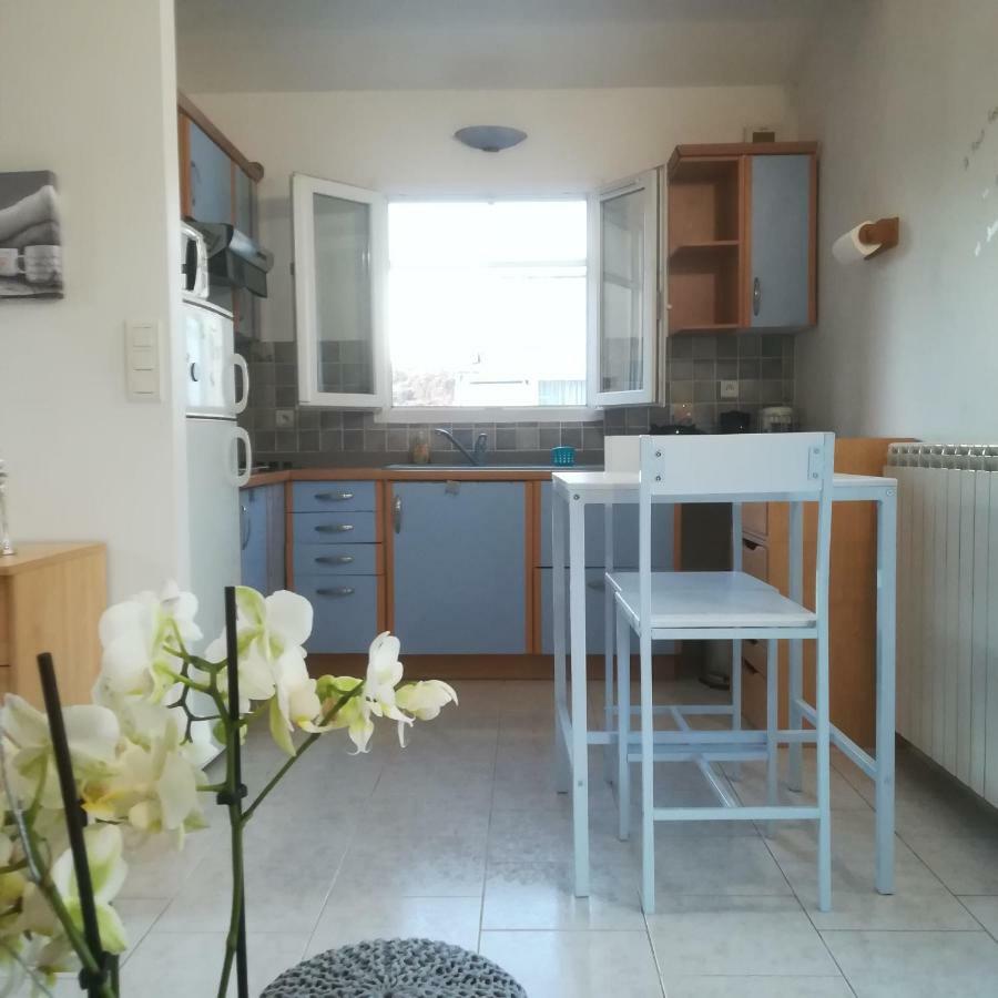 Appartements Dans Villa Privee Avec Piscine, Jardin, Parking Clos, Wifi, Climatisation Meyreuil Exteriör bild